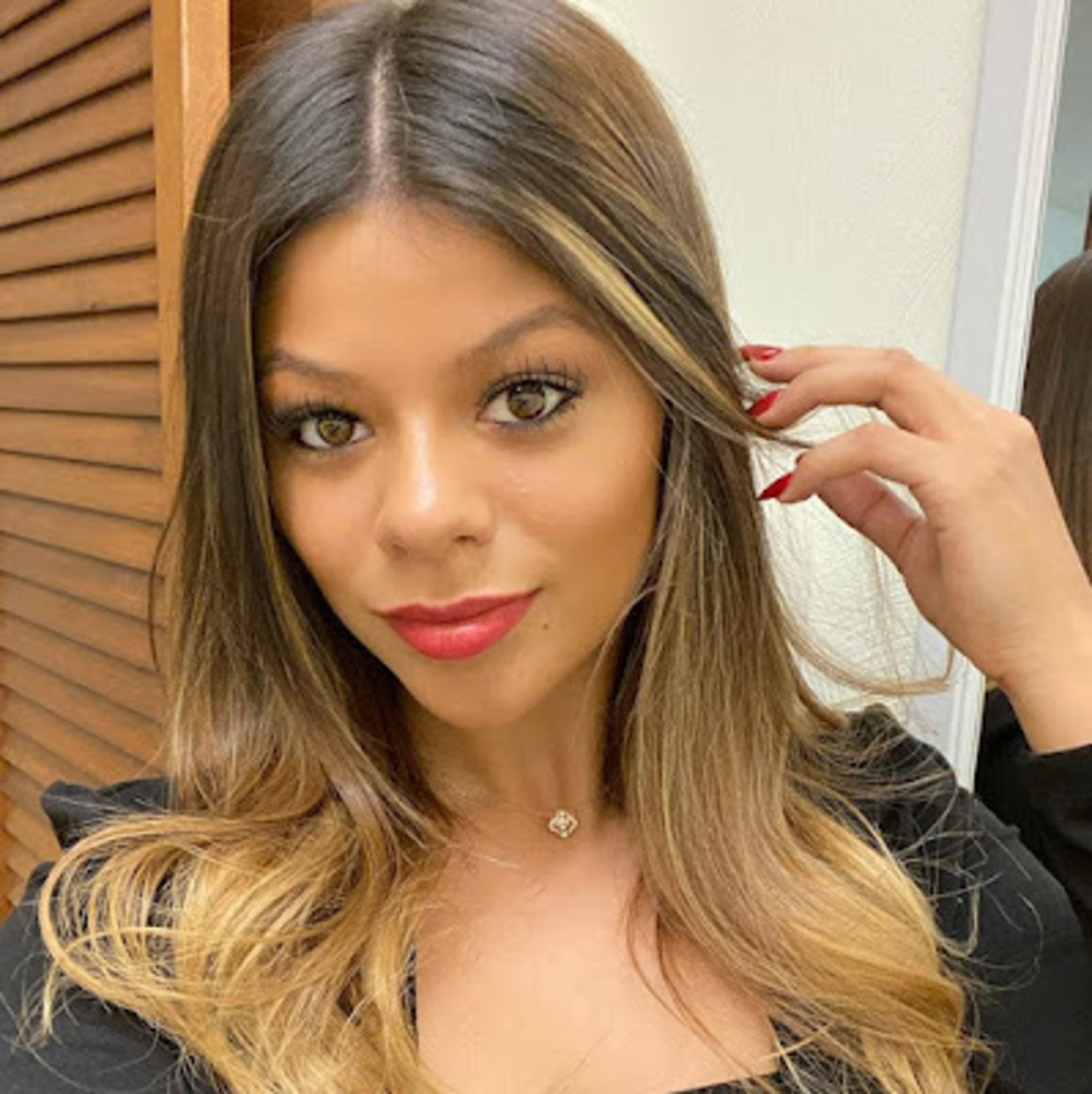 Meet your Posher, Noelia